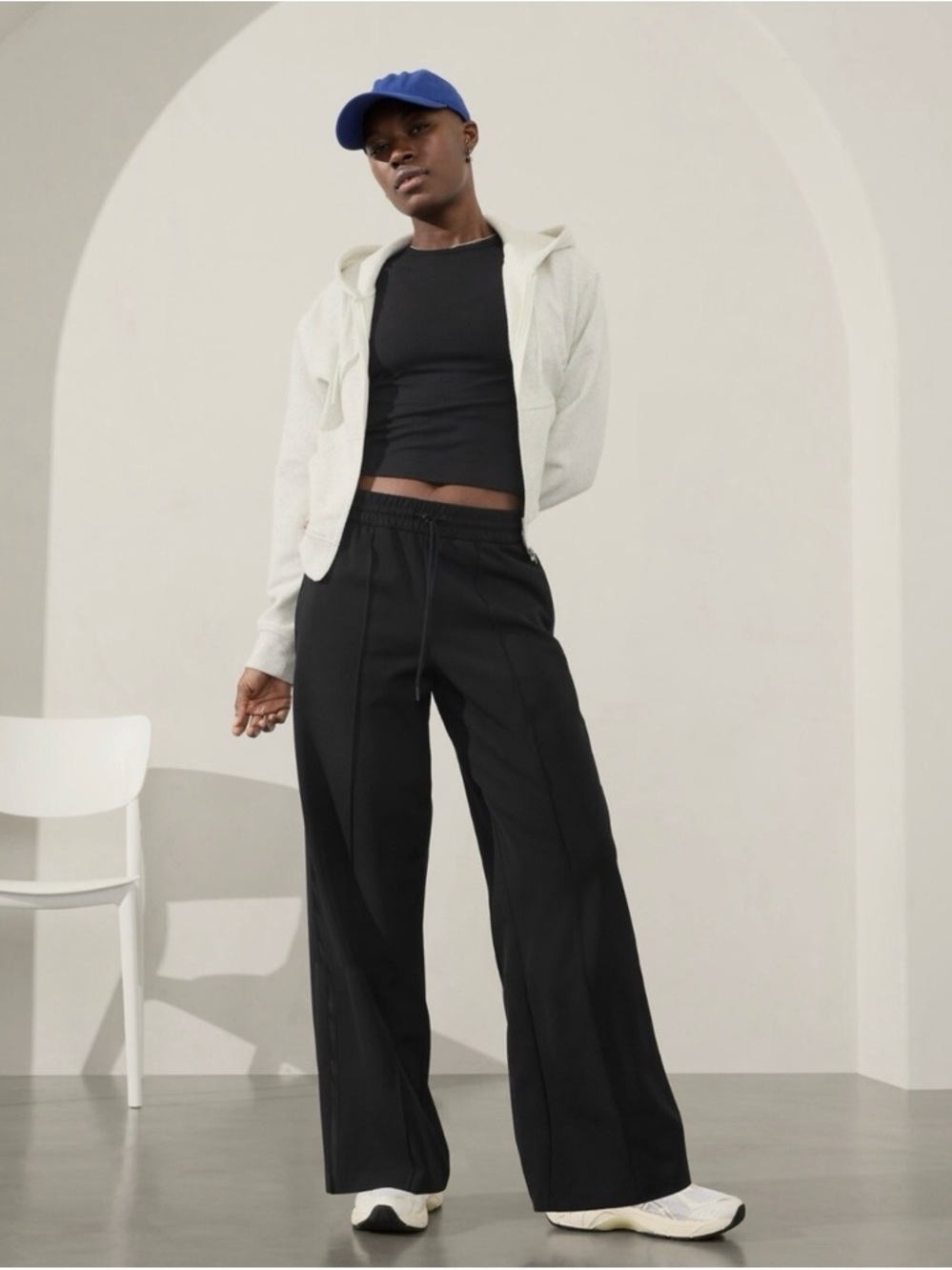 Athleta Endeavor High Rise Relaxed Pants - Black